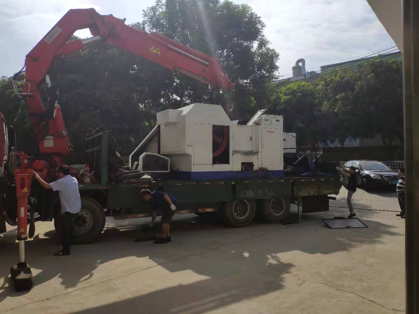 巨資采購(gòu)一批多功位冷鐓機(jī)，東莞僅此一家